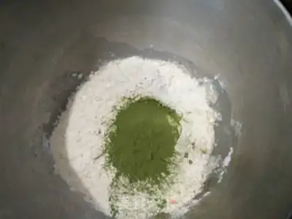 Make Beef spinach noodles step 0