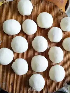 Make walnut buns step 16