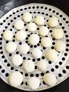Make walnut buns step 17