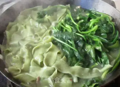 Make Beef spinach noodles step 15