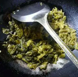 Make Sour shrimp fried rice step 4