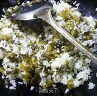 Make Sour shrimp fried rice step 5