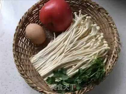 Make Tomato gin and mushroom egg soup step 0
