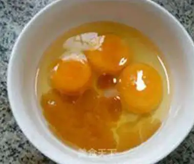 Make Cream egg pans step 3