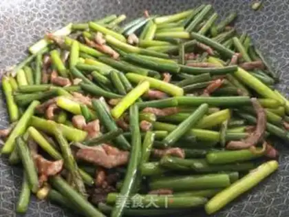 Make Garlic fried meat step 7