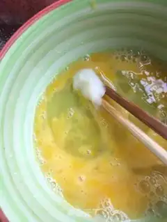 Make Banana omelet step 2