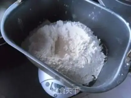 Make Make tea and bread step 1