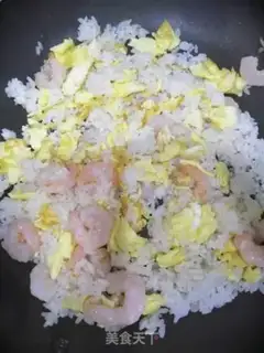 Make Shrimp rice step 4