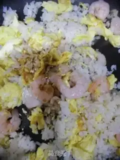 Make Shrimp rice step 5