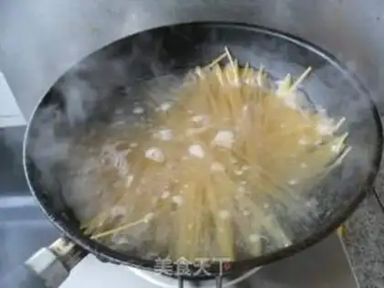 Make Spaghetti step 2