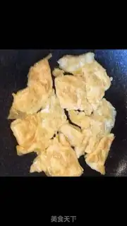 Make Carrots fried eggs step 1