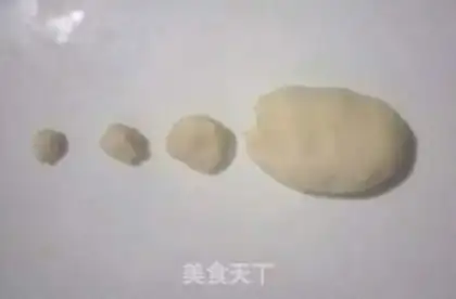 Make Snowman lollipop buns step 5
