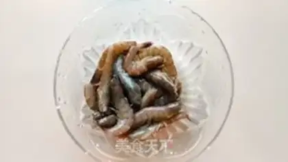 Make Black pepper shrimp step 1