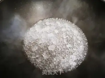 Make A snowball step 1