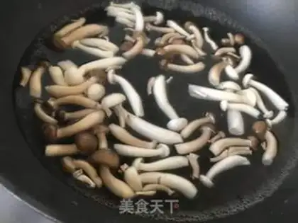 Make Autumn mushrooms step 1