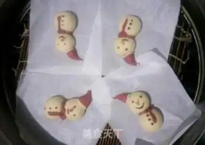 Make Snowman lollipop buns step 13