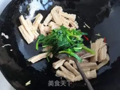 Make Scrambled spinach step 7