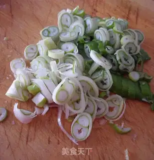 Make Fish seeds and shrimp sauce step 1