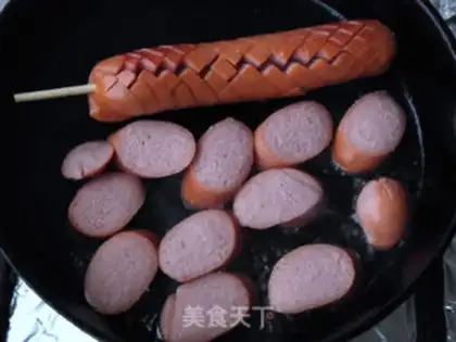 Make Beef sausage sandwich step 2