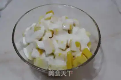 Make Yogurt fruit salad step 4