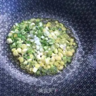 Make Garlic pasta step 2