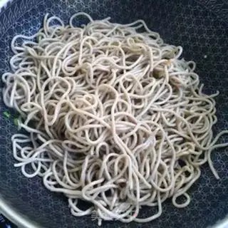 Make Garlic pasta step 3