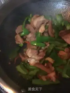 Make Pepper fried pork step 8
