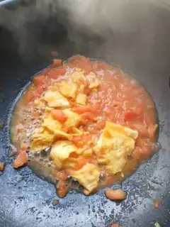 Make Tomato egg noodles step 7