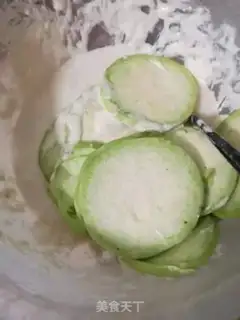 Make Blow up a green round eggplant step 0