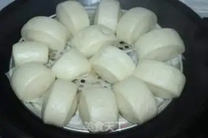 Make Milk knife cut the buns step 7