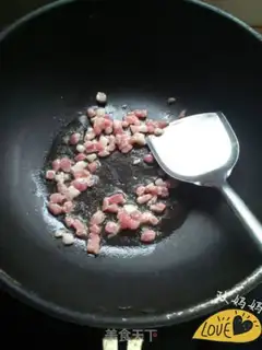 Make Spaghetti mushroom sauce step 2