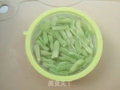 Make Garlic beans step 4