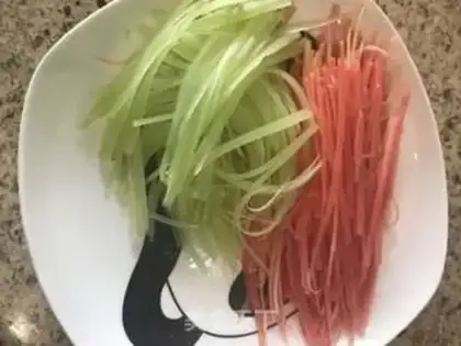 Make Three pieces of noodles step 0