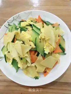 Make cucumber carrots, soy eggs step 7
