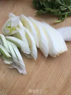 Make Onion hand tore chicken leg step 11