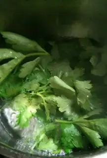 Make Celery pickles, rice pepper, egg fever step 1