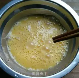 Make Celery pickles, rice pepper, egg fever step 3