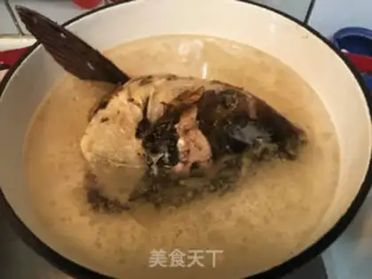 Make Frozen tofu fish head soup step 3