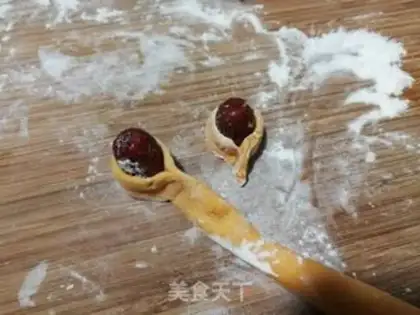 Make Gold and silver dates step 8