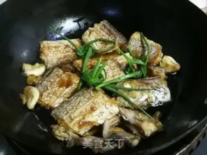 Make Jell-O fish step 8