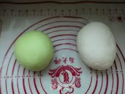 Make Little new shell buns step 11