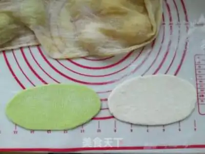 Make Little new shell buns step 13