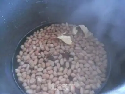 Make Cream with peanuts step 1