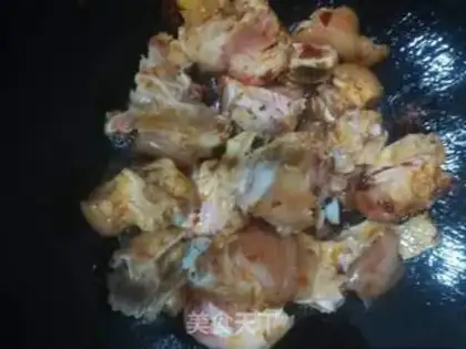 Make Peanut stew pig hoof step 4