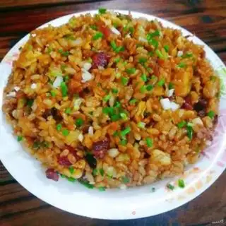 Make Sausage sauce and egg fried rice step 7