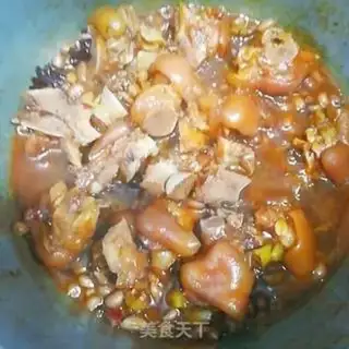 Make Peanut stew pig hoof step 8