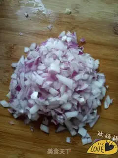 Make A meat bun step 2