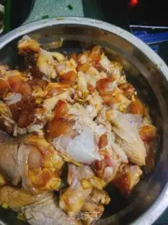 Make Spicy chicken legs step 1