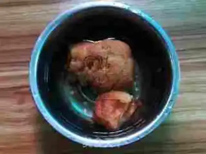 Make Monkey mushrooms, hawk bean ribs soup step 2