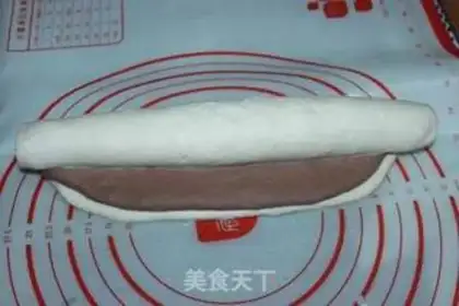 Make Double-coloured buns step 5